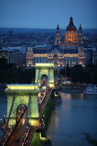 Budapest_Chain_Bridge1